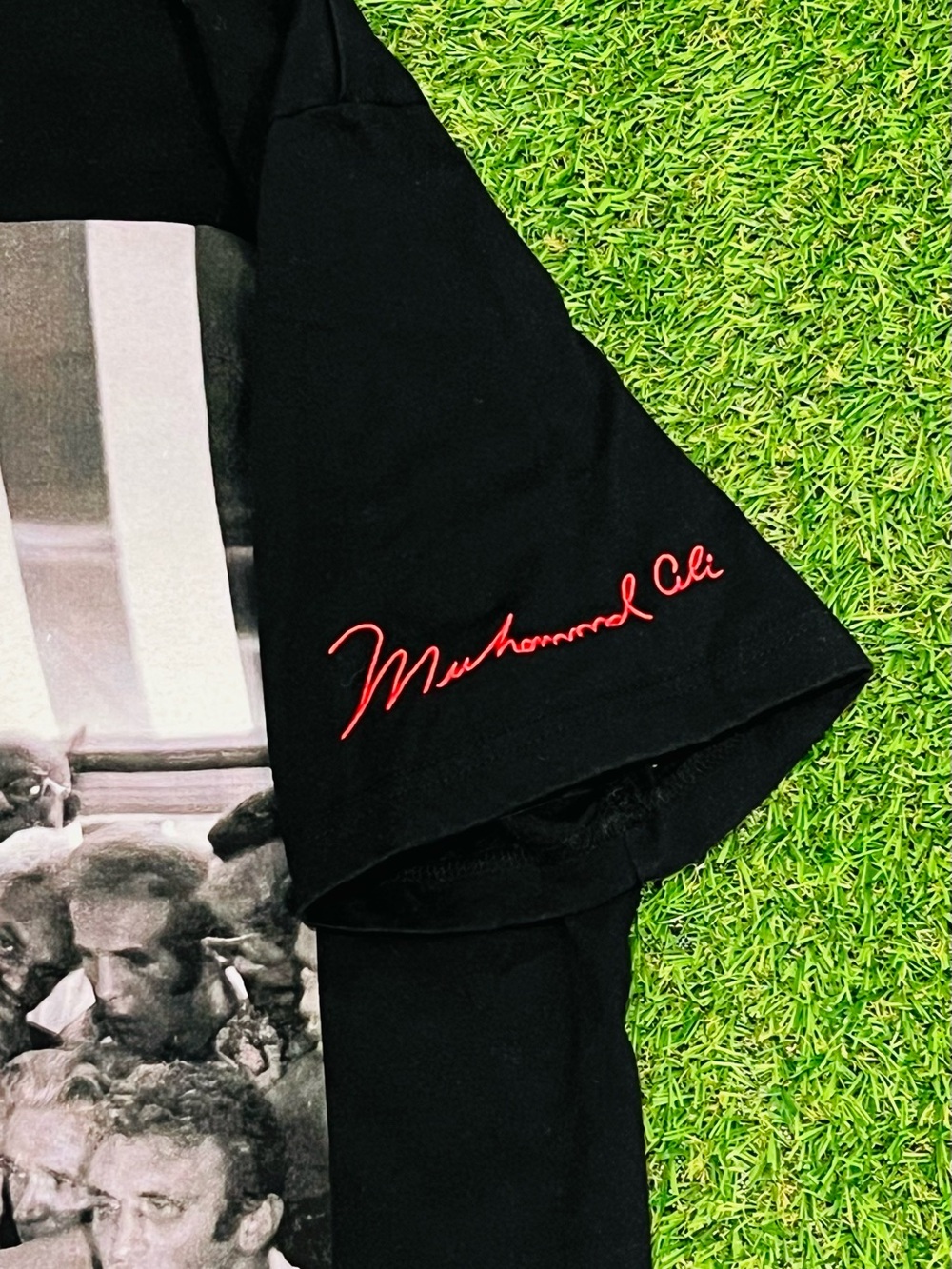 Muhammad Ali Black Graphic T-Shirt G.O.A.T. - Fits Like Men's Large💎 - Picture 4 of 6